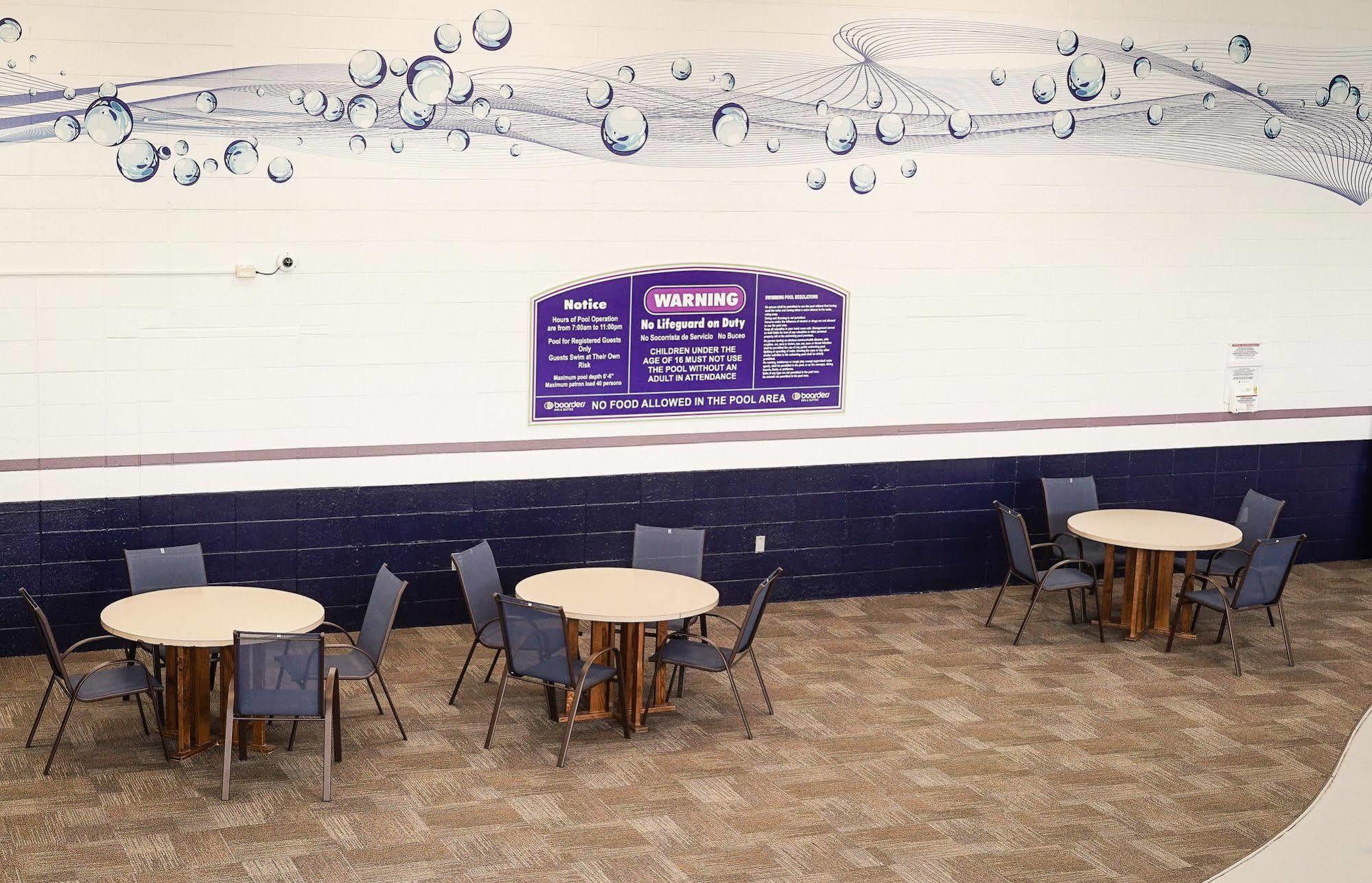 Boarders Inn & Suites By Cobblestone Hotels - Grand Island Exterior photo