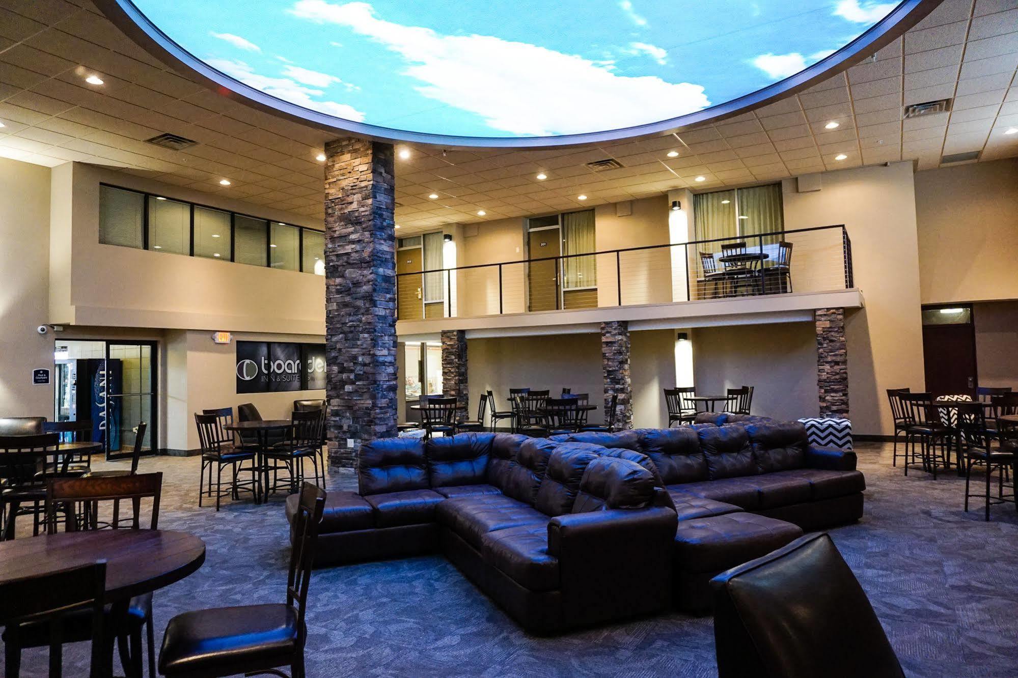 Boarders Inn & Suites By Cobblestone Hotels - Grand Island Exterior photo